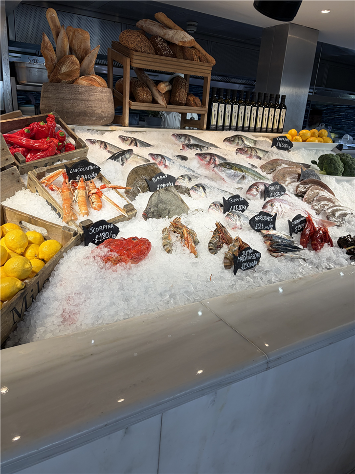 estiatorio-milos-4032-fish-counter-very-good-crop-v2.jpeg